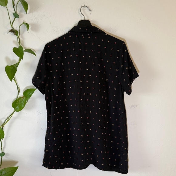 Harley-Davidson Women's Short Sleeve Black Printed and Embroidered Button Down - Picture 4 of 9